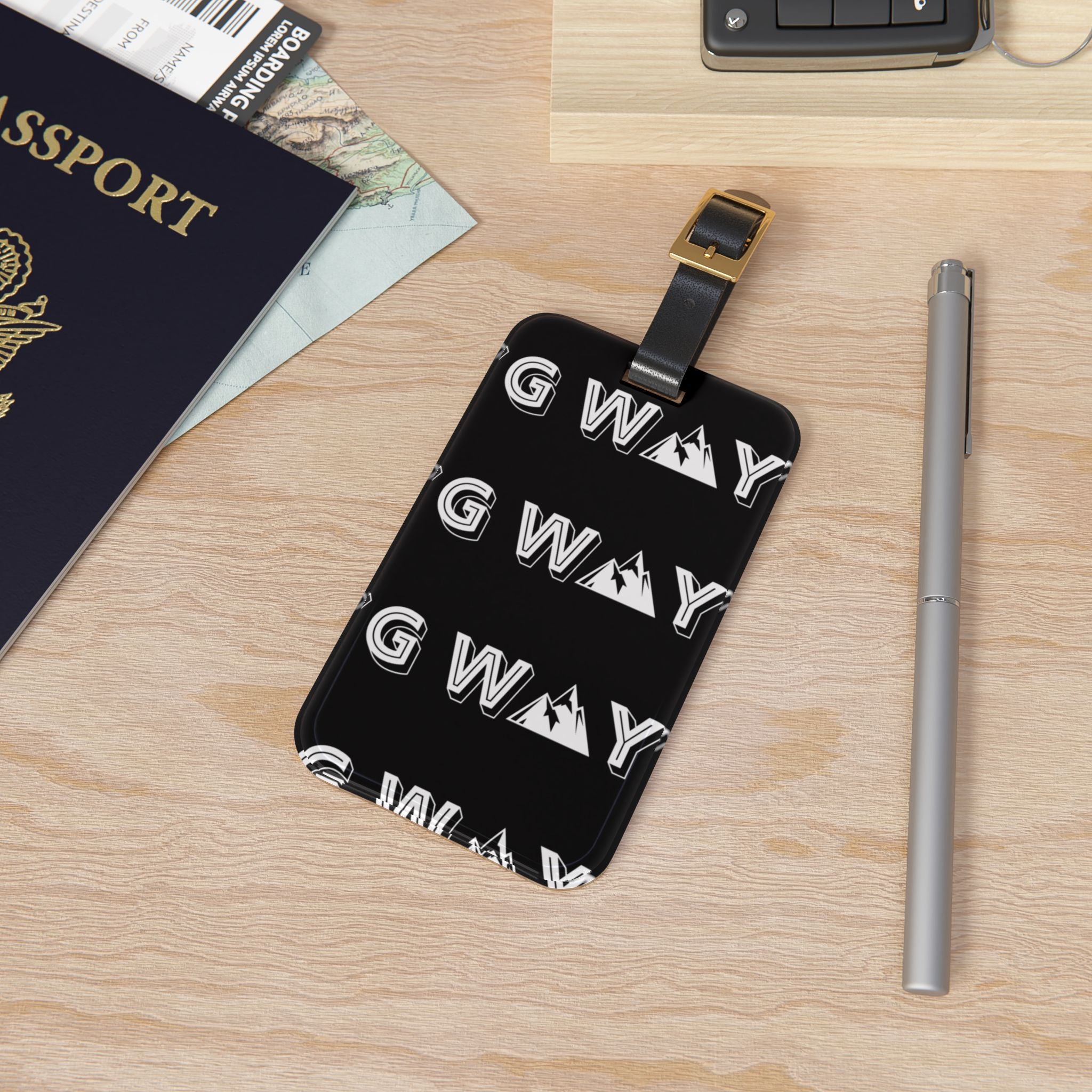Adventure Luggage Tag - Stylish Travel Accessory with Mountain Design